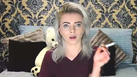 Snapshot of alyblonde chatting on February 2025 11:33:01 AM aly online show from February 2025 11:33:01 AM