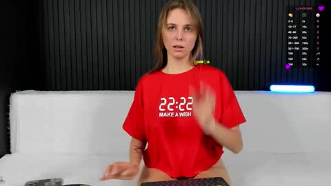 Snapshot of alyona_24 chatting on November 2025 01:32:01 PM Alena online show from November 2025 01:32:01 PM