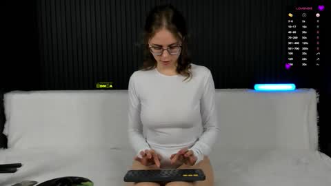 Alena online show from February 2026 03:24:01 PM