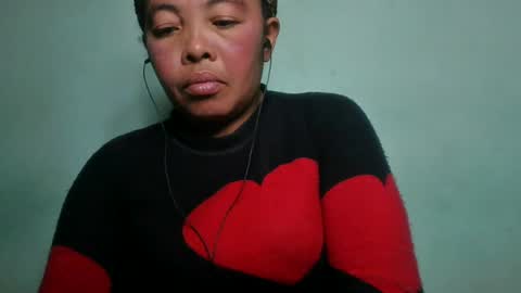 Snapshot of alypierette chatting on June 2026 07:29:01 PM alypierette online show from June 2026 07:29:01 PM
