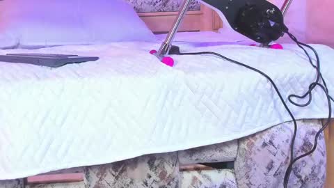 Snapshot of alysha_demberr chatting on February 2025 03:03:02 PM alysha_demberr online show from February 2025 03:03:02 PM