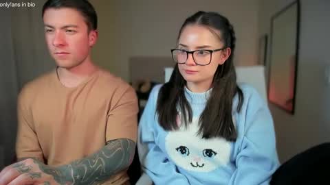 look onlyfans in screen online show from February 2025 03:25:01 AM