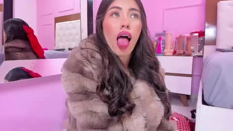 Snapshot of alysonjackson chatting on December 2025 07:44:01 PM alysonjackson online show from December 2025 07:44:01 PM