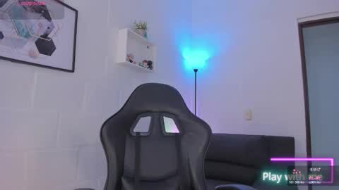 Alyson online show from November 2025 03:12:02 PM