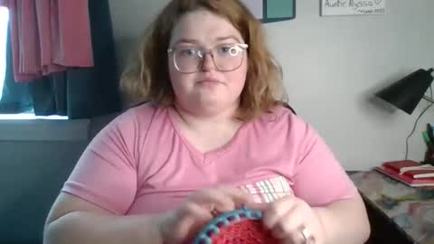 Snapshot of alyssa6960545 chatting on October 2025 02:51:02 PM Lily online show from October 2025 02:51:02 PM