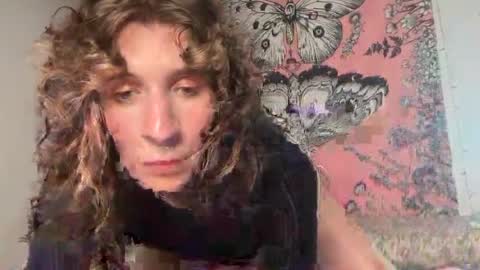 Alyssa online show from April 2026 10:27:01 PM