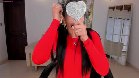 Snapshot of alyssadean_ chatting on May 2026 11:51:02 AM Aly online show from May 2026 11:51:02 AM