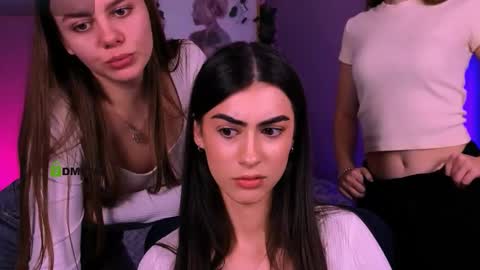 Snapshot of alyssamoan chatting on November 2025 02:19:01 PM alyssamoan online show from November 2025 02:19:01 PM