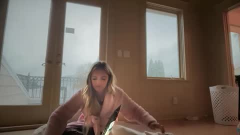 Snapshot of alyssastonee chatting on December 2025 06:12:01 PM alyssastonee online show from December 2025 06:12:01 PM