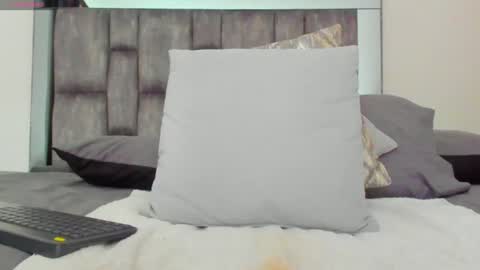alyssia online show from July 2026 12:55:01 PM