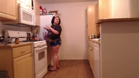 Alyssiaamorexo online show from March 2025 05:05:01 PM