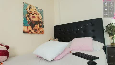 Isabella online show from February 2025 11:04:02 PM