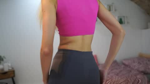 Snapshot of amai__liu chatting on September 2025 11:48:01 AM Amai Liu online show from September 2025 11:48:01 AM