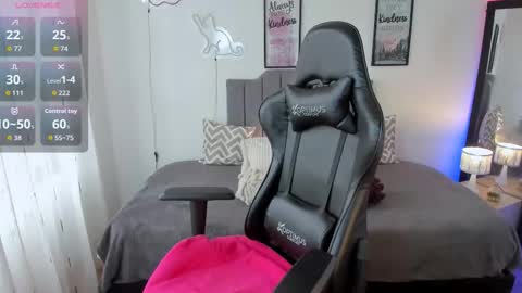 Snapshot of amaia_monet chatting on October 2025 07:22:02 PM Hi Im AmaiaHelp me reach 100 likes online show from October 2025 07:22:02 PM