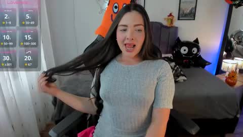 Snapshot of amaia_monet chatting on October 2025 07:56:02 PM Hi Im AmaiaHelp me reach 100 likes online show from October 2025 07:56:02 PM