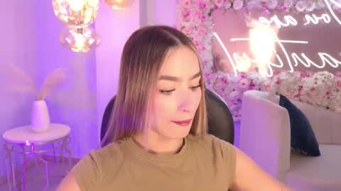 Amaia Haywood online show from October 2025 04:48:01 AM