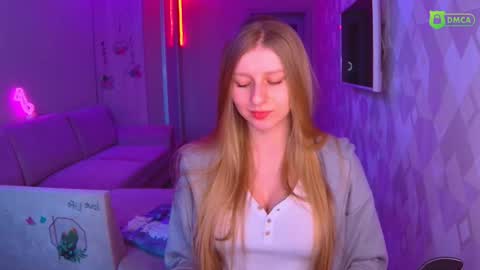 Snapshot of amaliaqueen999 chatting on December 2024 01:12:01 PM Amalia online show from December 2024 01:12:01 PM