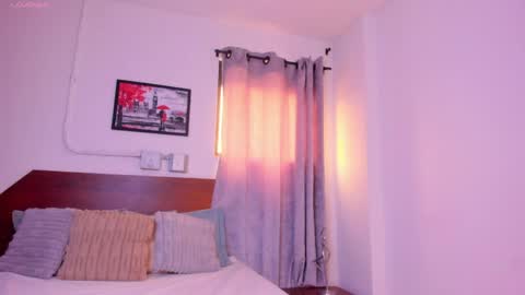 amanda29_ online show from April 2026 07:14:01 PM