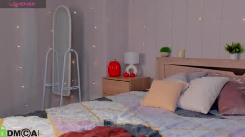 Amanda online show from November 2025 07:43:01 AM