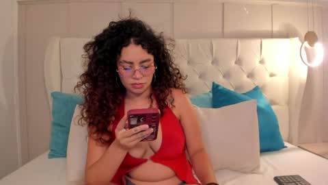Snapshot of amanda_rios chatting on May 2026 10:04:01 PM Amanda Rios online show from May 2026 10:04:01 PM
