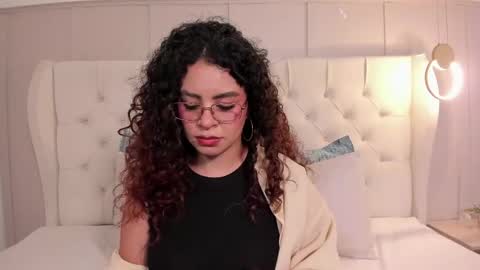 Snapshot of amanda_rios chatting on May 2026 09:32:02 PM Amanda Rios online show from May 2026 09:32:02 PM