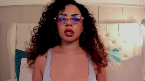 Snapshot of amanda_rios chatting on May 2026 07:52:01 PM Amanda Rios online show from May 2026 07:52:01 PM