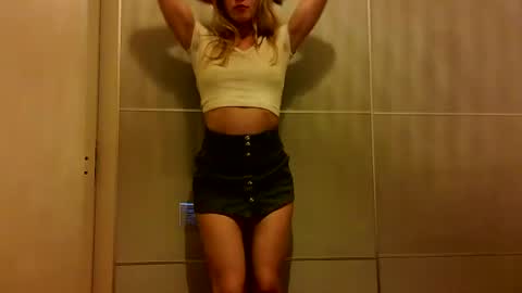 Snapshot of amanda_style chatting on December 2024 07:10:01 PM amanda_style online show from December 2024 07:10:01 PM