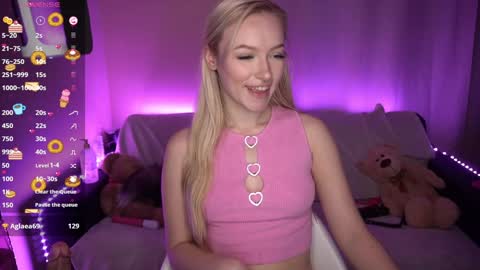 Snapshot of amandaafire chatting on December 2024 04:17:01 PM Amanda online show from December 2024 04:17:01 PM