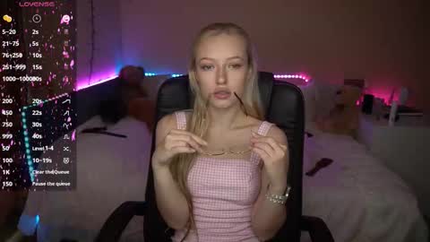 Snapshot of amandaafire chatting on October 2025 06:02:02 AM Amanda online show from October 2025 06:02:02 AM