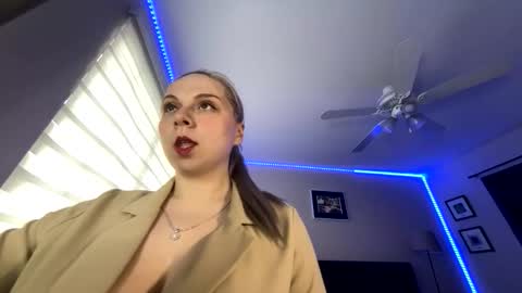 Amanda online show from April 2026 06:24:02 PM