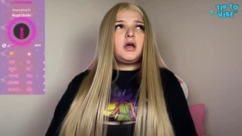 Snapshot of amandhaaa chatting on December 2024 12:13:01 AM Amandha online show from December 2024 12:13:01 AM