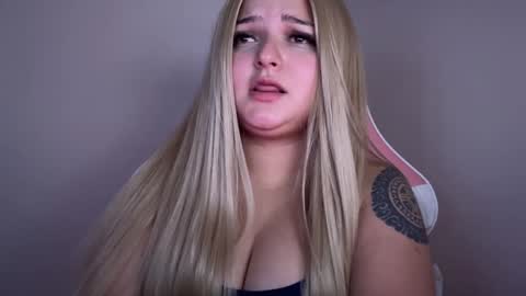 Snapshot of amandhaaa chatting on January 2025 11:28:01 PM Amandha online show from January 2025 11:28:01 PM