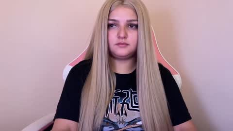 Snapshot of amandhaaa chatting on February 2025 06:37:02 PM Amandha online show from February 2025 06:37:02 PM