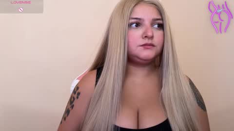 Snapshot of amandhaaa chatting on February 2025 07:10:01 PM Amandha online show from February 2025 07:10:01 PM