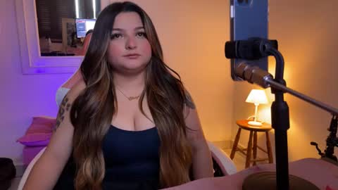 Snapshot of amandhaaa chatting on November 2025 08:22:02 PM Amandha online show from November 2025 08:22:02 PM