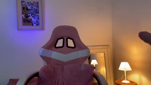 Snapshot of amandhaaa chatting on November 2025 04:49:01 PM Amandha online show from November 2025 04:49:01 PM