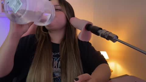 Snapshot of amandhaaa chatting on November 2025 10:21:01 PM Amandha online show from November 2025 10:21:01 PM