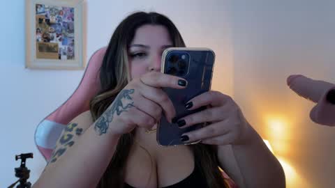 Snapshot of amandhaaa chatting on November 2025 10:51:01 PM Amandha online show from November 2025 10:51:01 PM