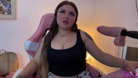 Snapshot of amandhaaa chatting on November 2025 04:38:01 PM Amandha online show from November 2025 04:38:01 PM