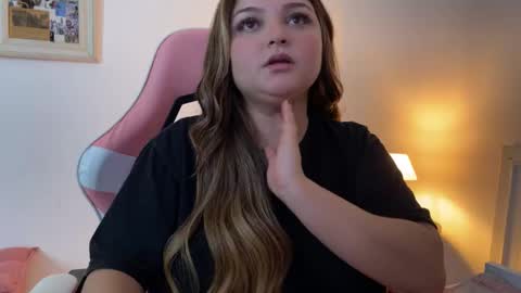 Snapshot of amandhaaa chatting on November 2025 01:42:01 AM Amandha online show from November 2025 01:42:01 AM