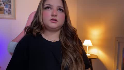 Snapshot of amandhaaa chatting on November 2025 04:33:01 PM Amandha online show from November 2025 04:33:01 PM