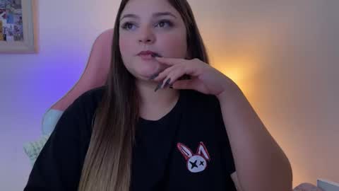 Snapshot of amandhaaa chatting on December 2025 05:10:02 PM Amandha online show from December 2025 05:10:02 PM