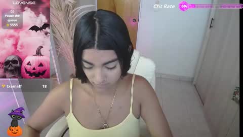 Snapshot of amara_silk chatting on October 2025 07:05:02 PM amara_silk online show from October 2025 07:05:02 PM