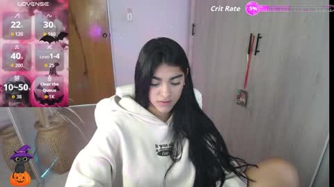 Snapshot of amara_silk chatting on October 2025 02:18:01 PM amara_silk online show from October 2025 02:18:01 PM