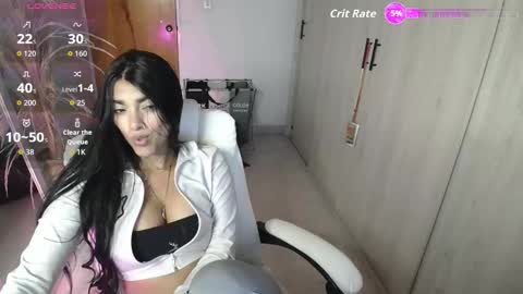Snapshot of amara_silk chatting on November 2025 03:49:02 AM amara_silk online show from November 2025 03:49:02 AM