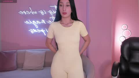 Amara Di online show from May 2026 11:23:02 PM