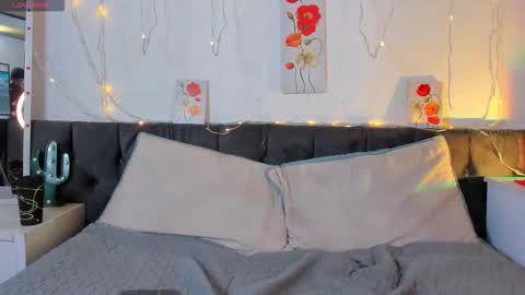 AmaraMoon  online show from November 2025 09:36:02 PM