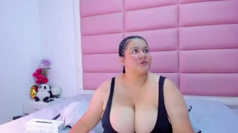 amaranttaylunay online show from July 2026 08:40:02 PM