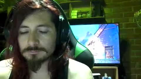 Snapshot of amaru_bf_experience chatting on November 2025 01:59:02 AM Amaru online show from November 2025 01:59:02 AM