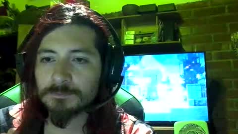 Snapshot of amaru_bf_experience chatting on November 2025 03:28:01 AM Amaru online show from November 2025 03:28:01 AM